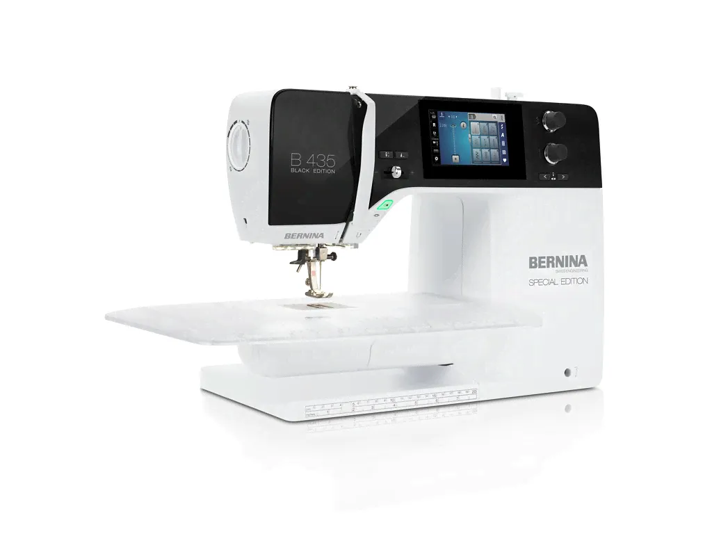 Швейная машина BERNINA 435 Black Edition-1